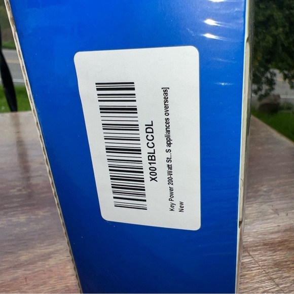 230-Watt Step Down 220V to 110V Voltage Converter & International Travel Adap... - Picture 2 of 5